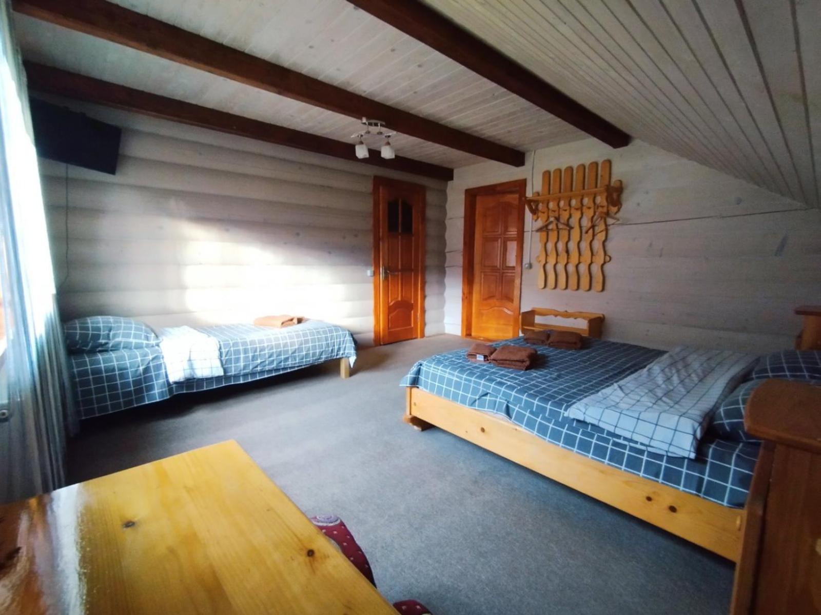 Lucy Hotel Jaremtsje Kamer foto