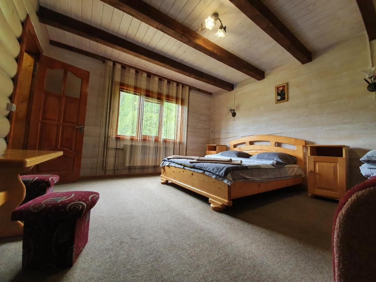 Lucy Hotel Jaremtsje Buitenkant foto