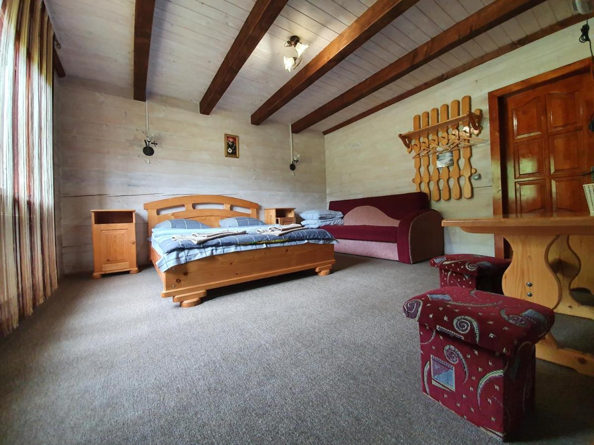 Lucy Hotel Jaremtsje Buitenkant foto